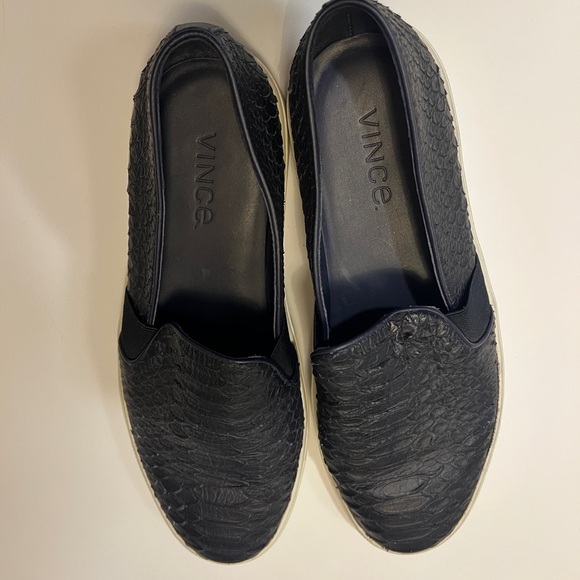 EUC Vince Blair Alligator Slip-On Sneakers | Navy | Size 38 (7.5)